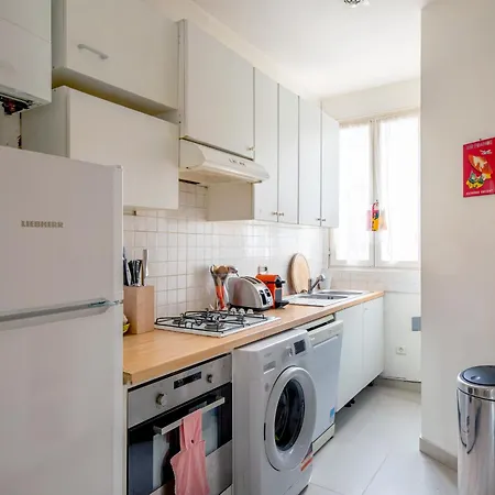 2-bedroom Located Porte Maillot, 17, By Easyflat Apartment